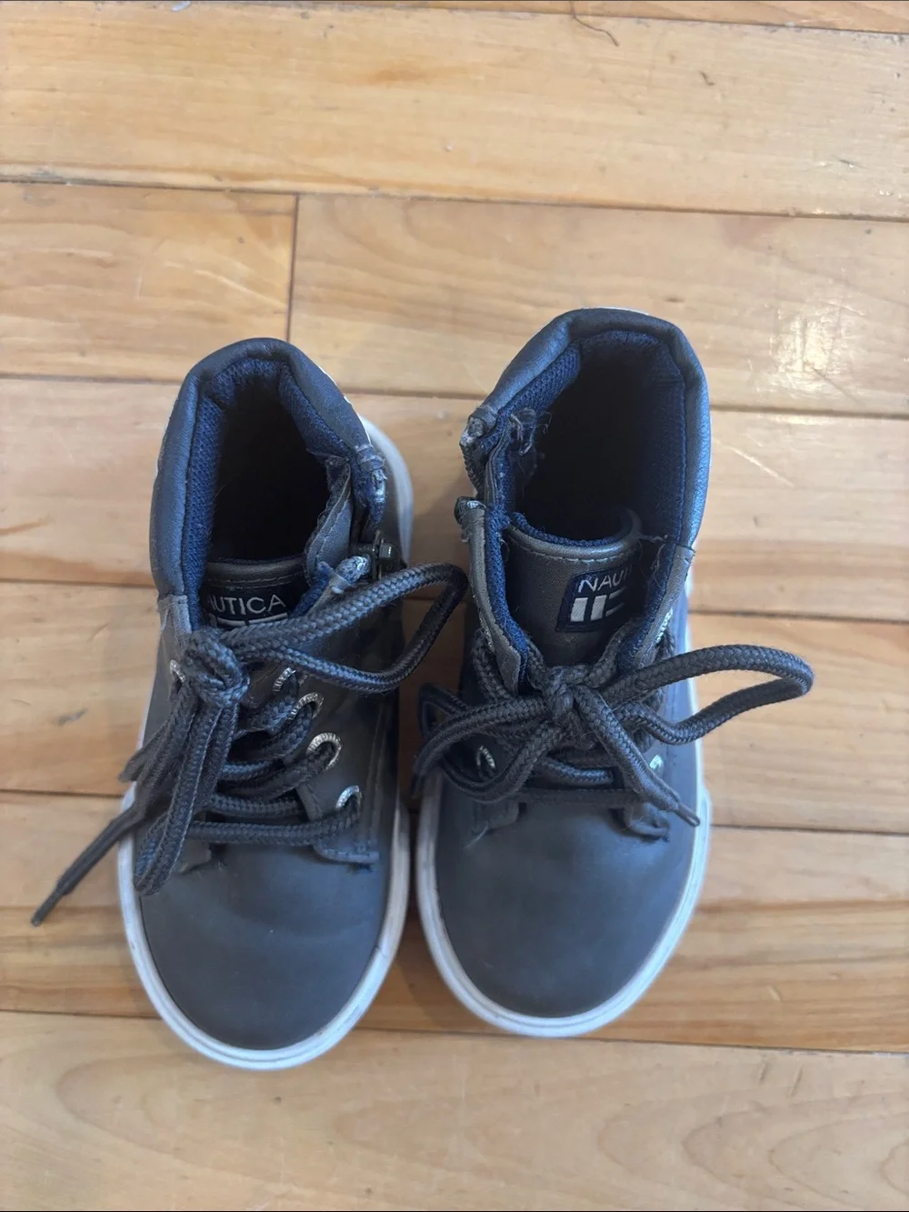 Nautica Kids Gray High-Top Sneakers with White Soles